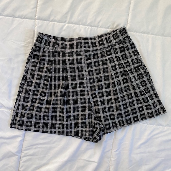 HALARA Shorts - Picture 1 of 4